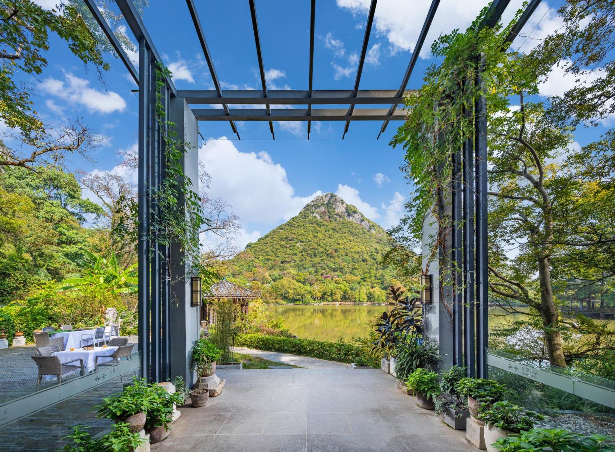 Guilin Heshe Lakeside Resort-Free Pick Up Service Stay Two Nights Экстерьер фото
