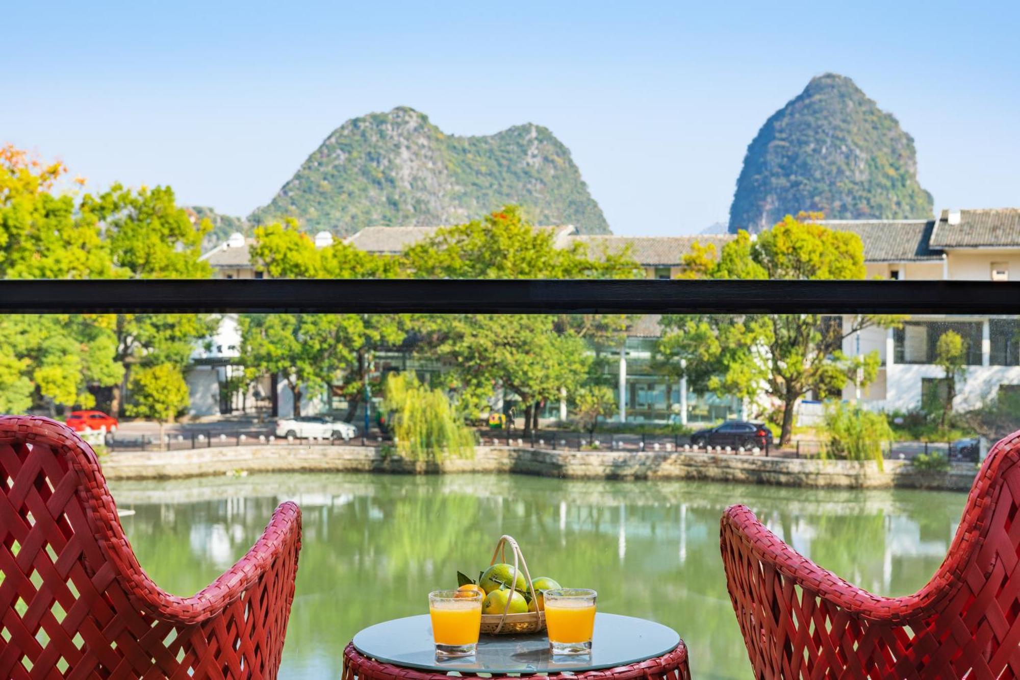 Guilin Heshe Lakeside Resort-Free Pick Up Service Stay Two Nights Экстерьер фото