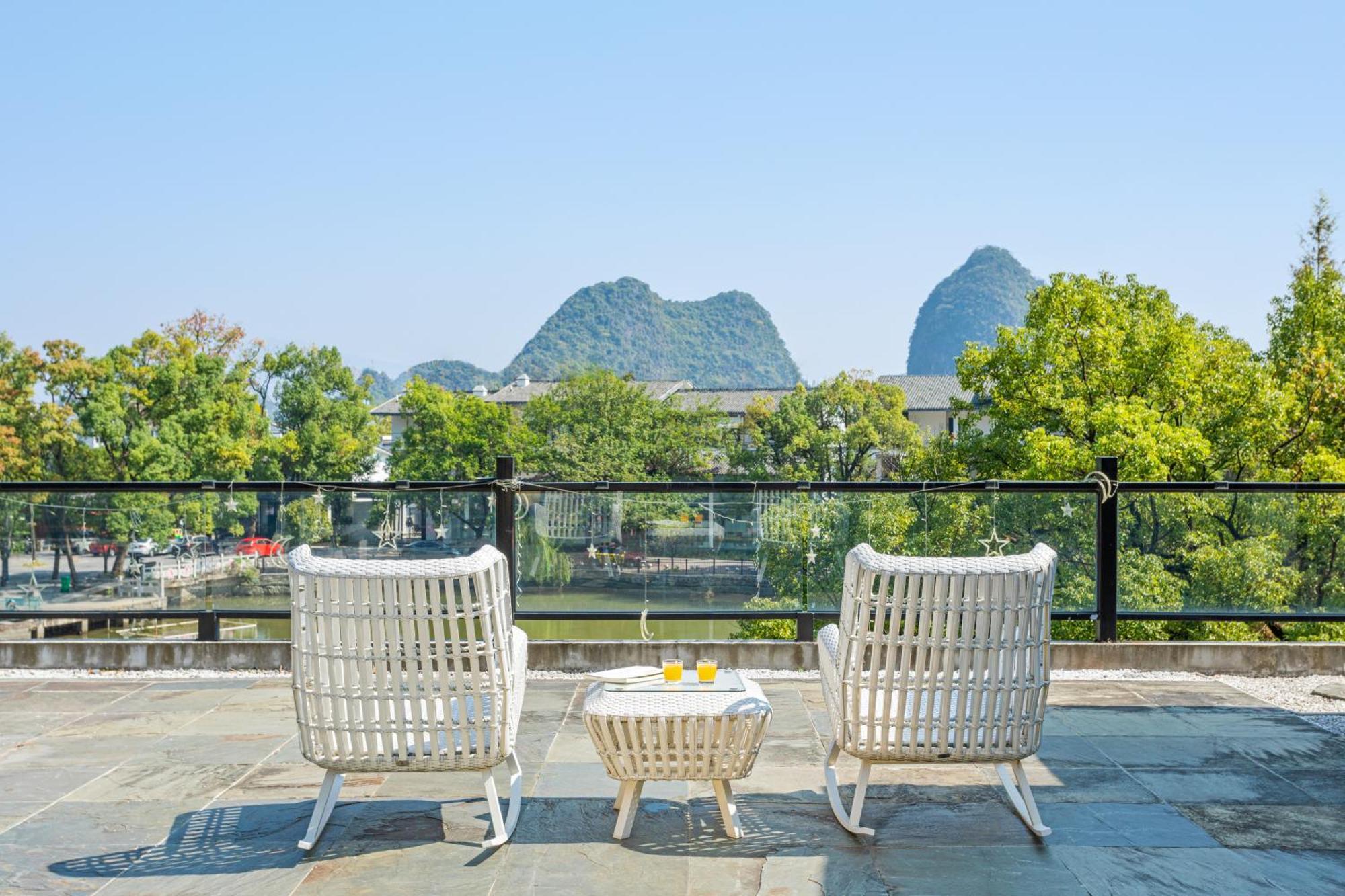 Guilin Heshe Lakeside Resort-Free Pick Up Service Stay Two Nights Экстерьер фото
