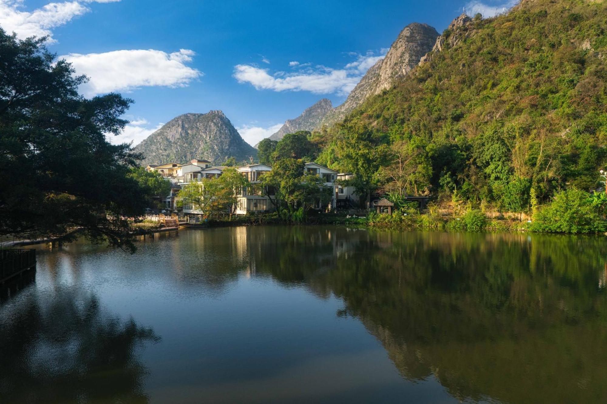 Guilin Heshe Lakeside Resort-Free Pick Up Service Stay Two Nights Экстерьер фото