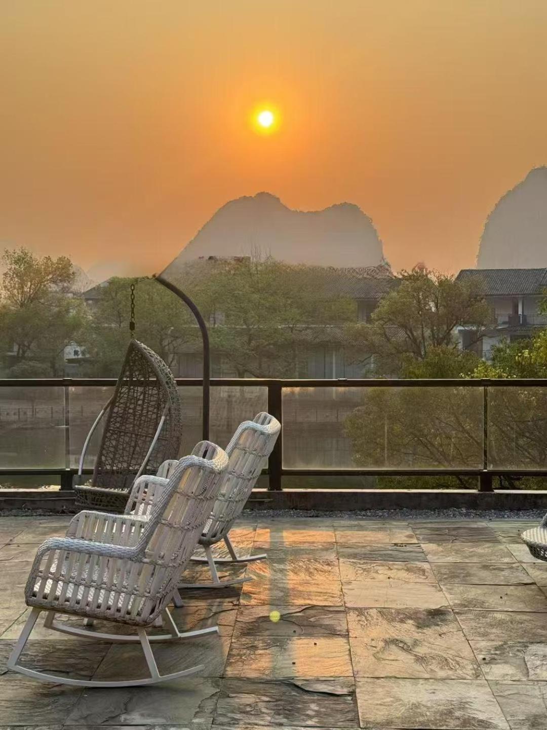 Guilin Heshe Lakeside Resort-Free Pick Up Service Stay Two Nights Экстерьер фото