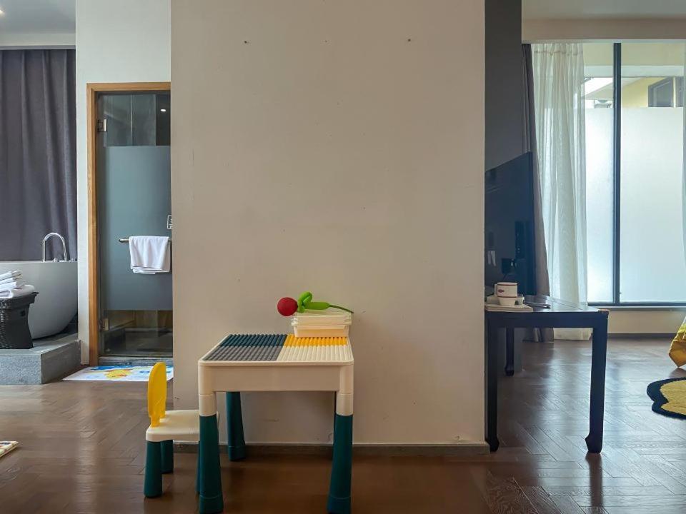 Guilin Heshe Lakeside Resort-Free Pick Up Service Stay Two Nights Экстерьер фото